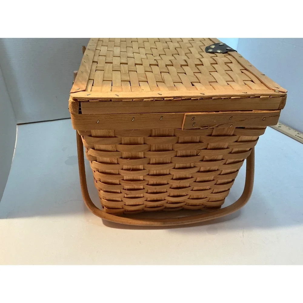 Vintage Picnic Basket Woven Wood Gingham Lining Turn Lock Large Tan